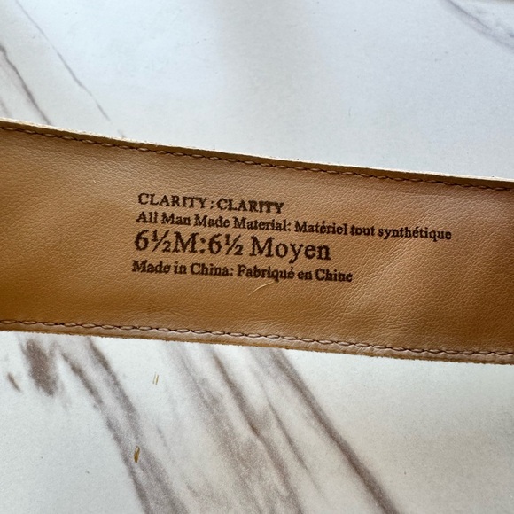 Adrienne Vittadini gold wedge sandals. Size 6.5 - Picture 8 of 8